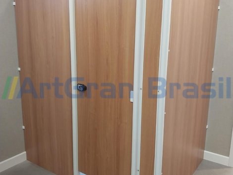Divisórias em Laminado Estrutural TS - 23